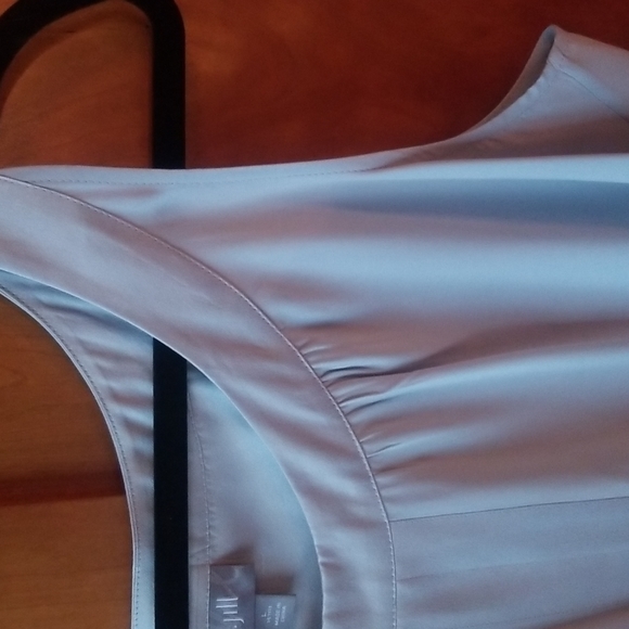 J.Jill silvery gray silk shell, like new, size Large Petite - Picture 4 of 5